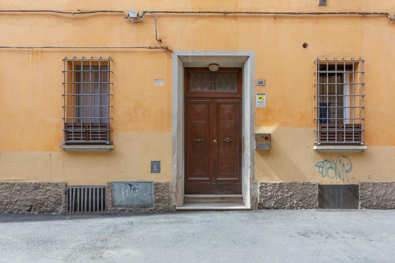 Piazza Aldrovandi Quiet Lovely Apartment โบโลญญา ภายนอก รูปภาพ