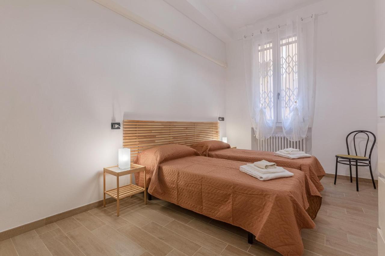 Piazza Aldrovandi Quiet Lovely Apartment โบโลญญา ภายนอก รูปภาพ